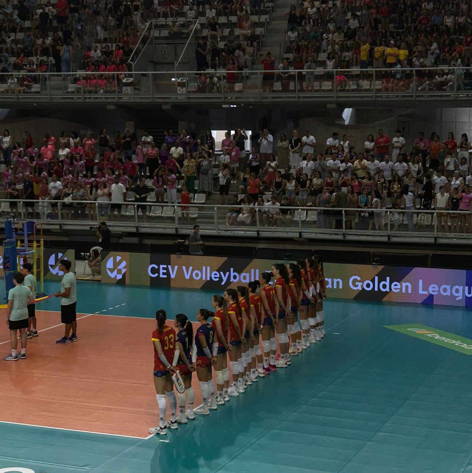 España cae ante Suecia pero demuestra carácter en Alicante